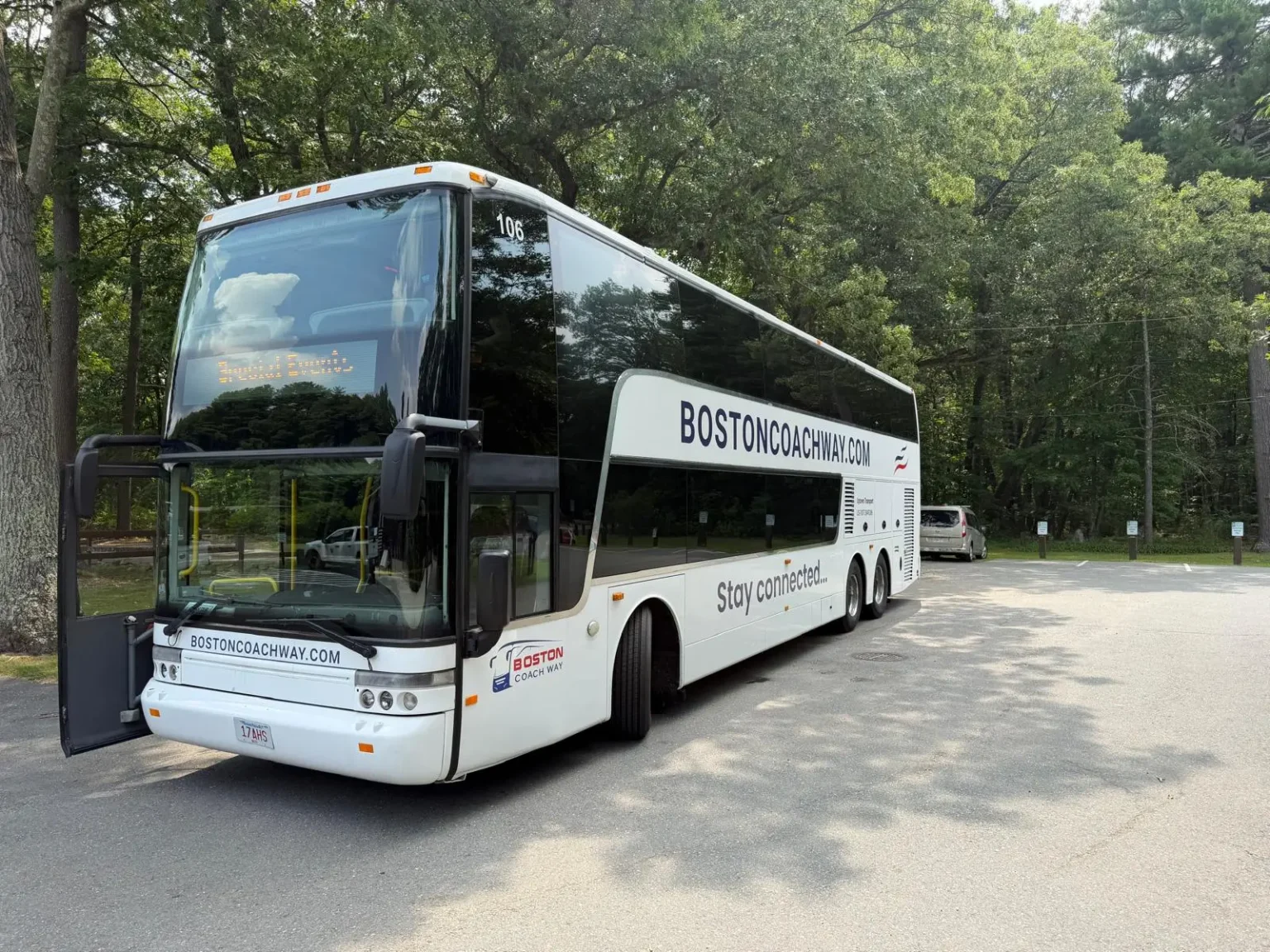 81 Passenger Double Decker Bus